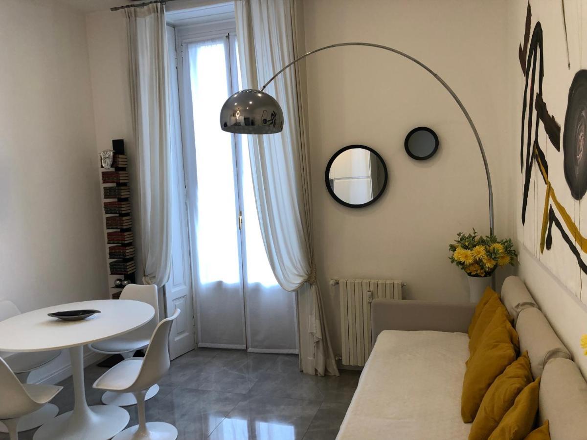 Casa Alberto da Giussano, elegante bilocale in centro con balcone sul parco Milano Esterno foto